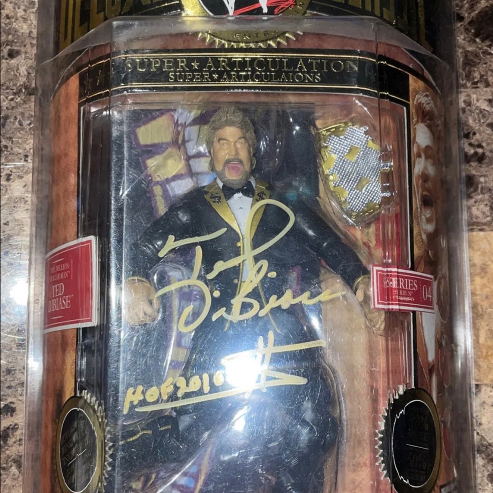 WWE DELUXE CLASSIC SUPERSTARS SIGNED TED DIBIASE